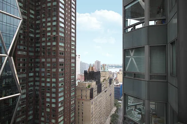 Rented by Town Residential | media 14