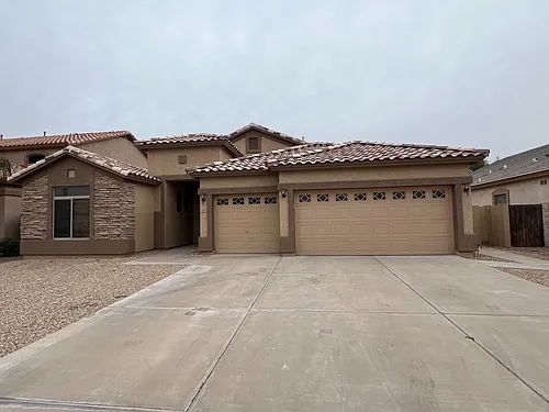 333 W Temple Ct Photo 1