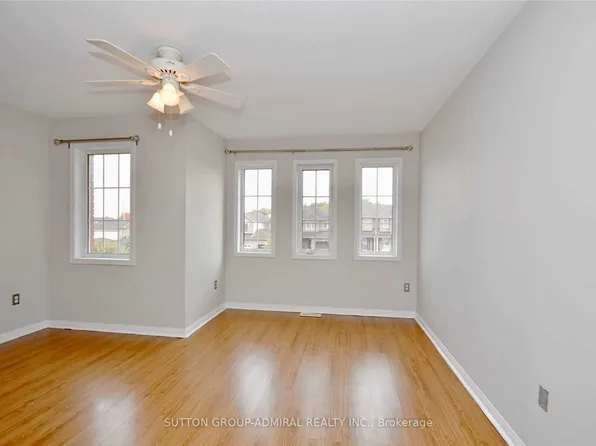 70 Hawthorne Cres, Barrie, ON L4N 9Y8