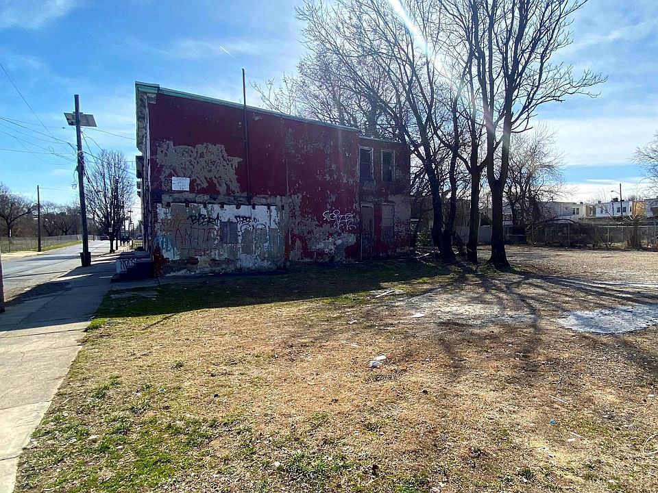 2nd image of 807 S 9th St