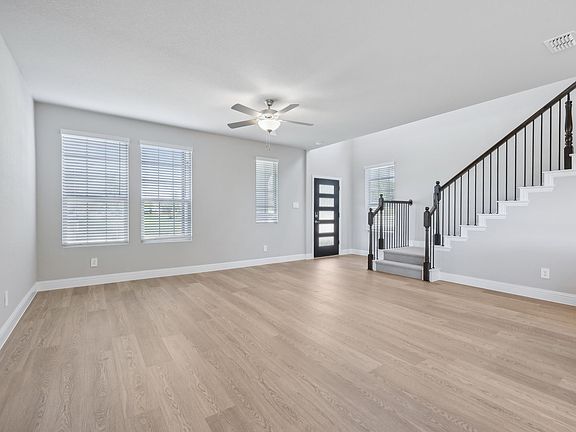 5th image of 2732 Teton St