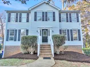 6 Three Forks Ct, Greenville, SC 29609