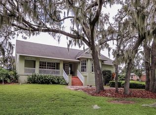 661 Wood Ave, Frostproof, FL 33843