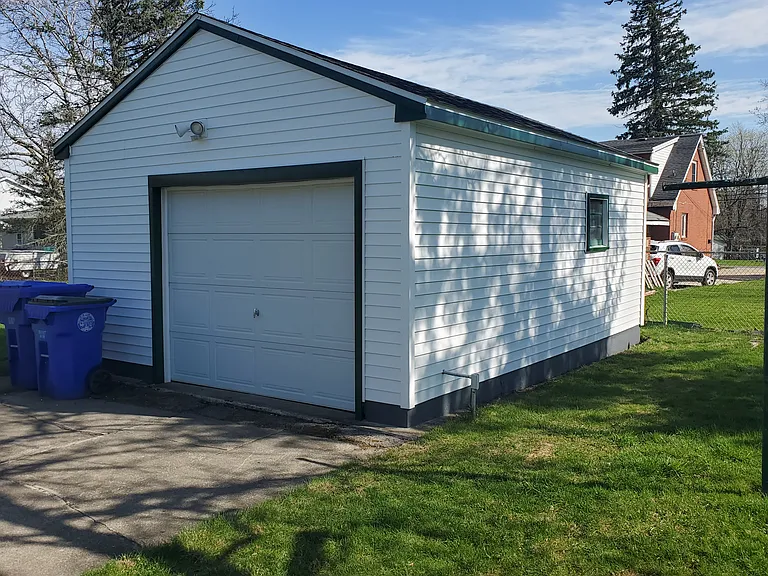 149 Fernald Ave — Photo 6