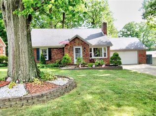721 Canterbury Ln, Youngstown, OH