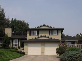 4407 Carriage Hill Dr, Yakima, WA 98908
