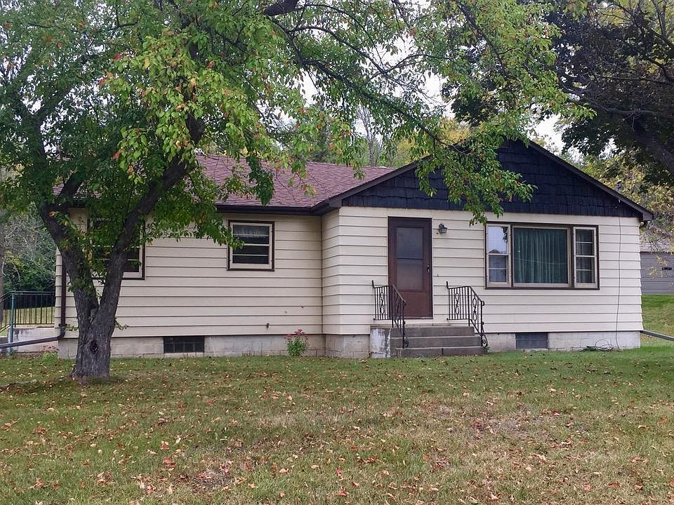 1st image of 398 N Lakeshore Dr
