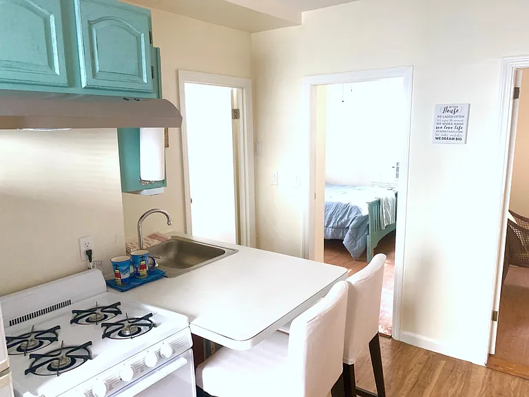 57 Preston St #1L — Photo 37