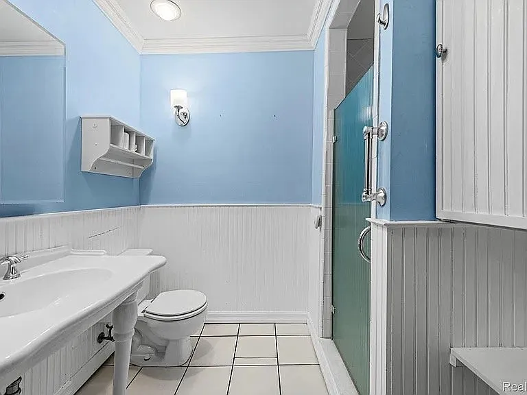 4010 Linwood Ave — Photo 14