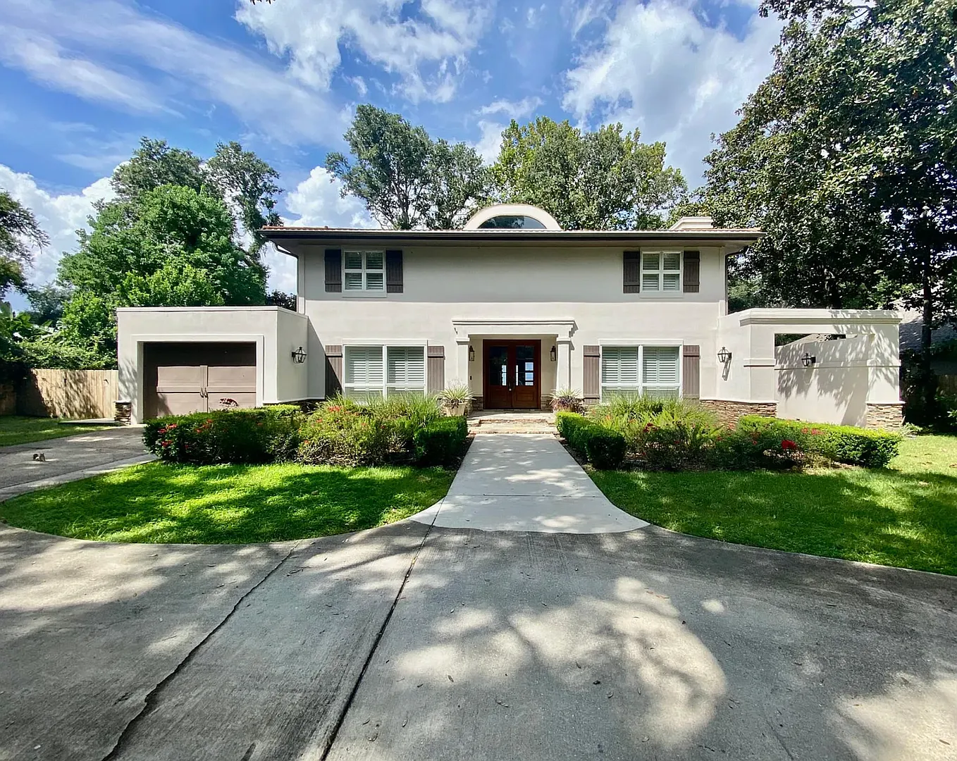 Coming Soon in Gulf Breeze Executive home on Pensacola Bay — Photo 1