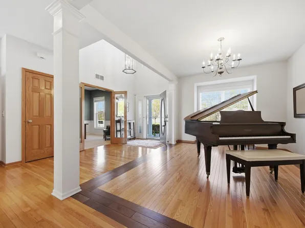 749 Ali Ln, Victoria, MN 55386