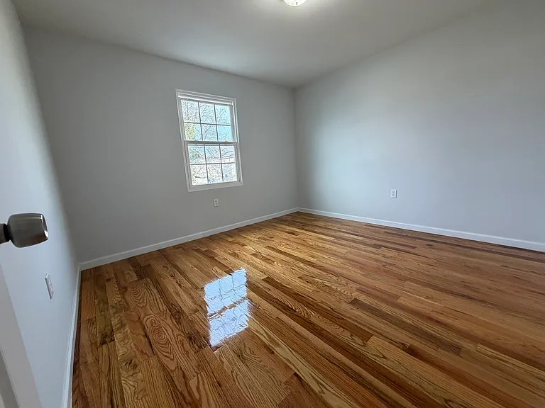 36 Woodcrest Rd #1 — Photo 11