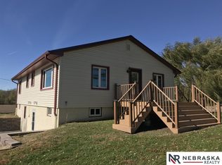 941 B Rd, Palmyra, NE 68418