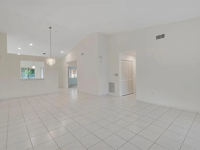 5876 Regal Glen Dr #201 — Photo 20