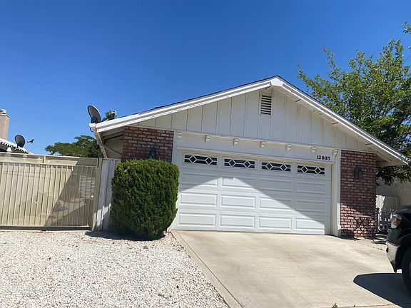 3rd image of 12865 Riverview Dr