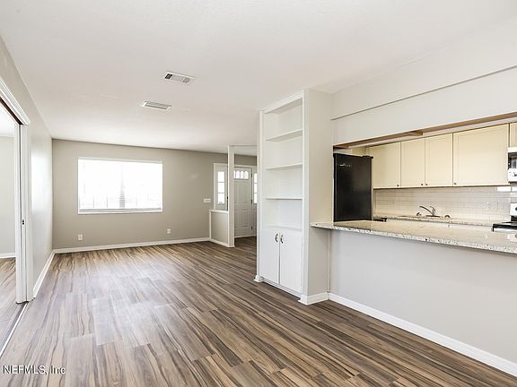 4th image of 7739 PINNACLE Drive
