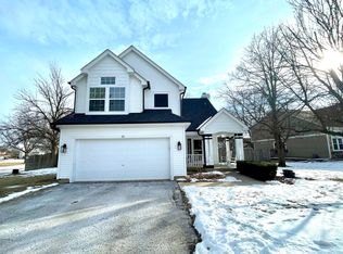 10 Lindsey Ct W, Bolingbrook, IL 60440