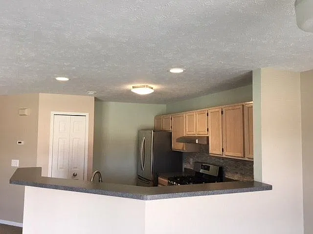 2 bed, 2.5 bath, 1344 sqft, $1,500 — Photo 4