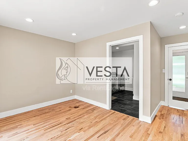 149 Oakdale Rd — Photo 15