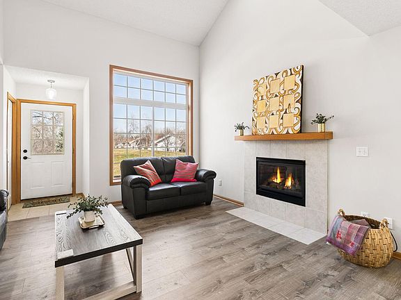 4th image of 1651 Riverwood Dr #115
