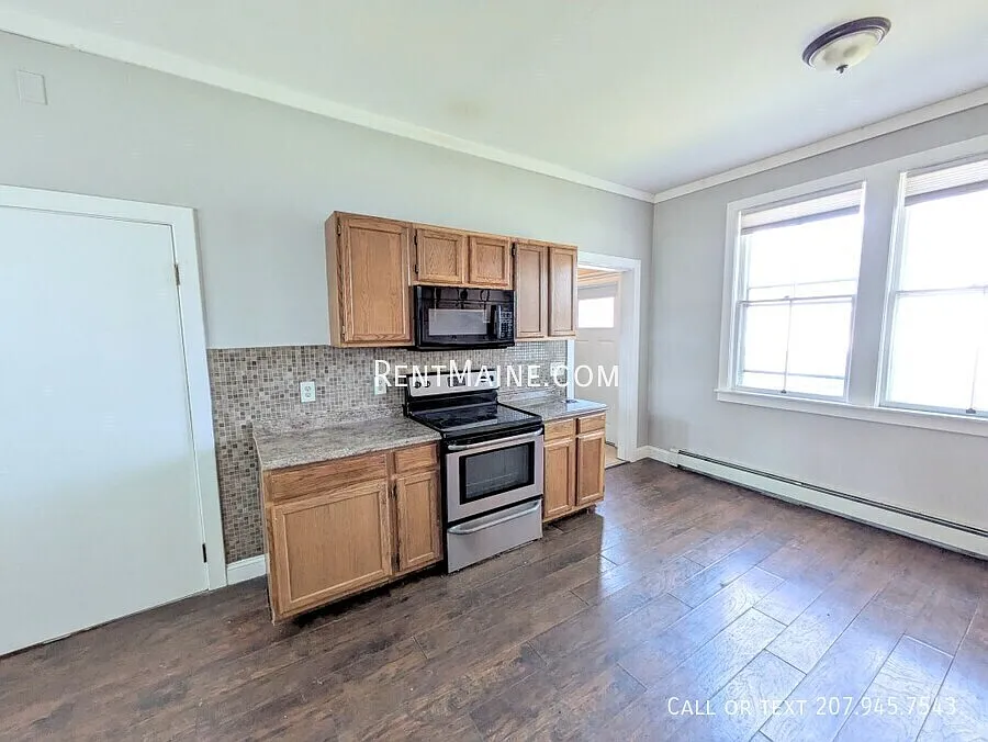 2 bed, $1,600 — Photo 3
