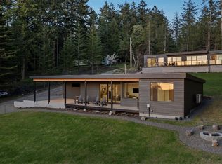 900 & 860 Fort Gate Rd, Nordland, WA 98358