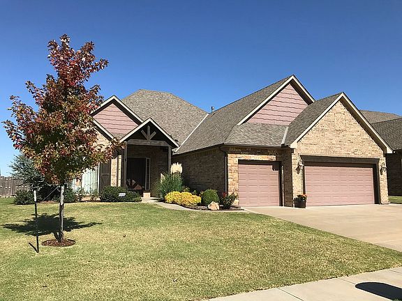 Front Yd Crimson Maple Fall