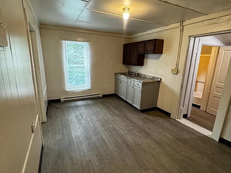 305 Lineberger St — Photo 14