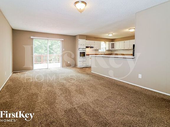 5th image of 6155 Fox Chase Ct