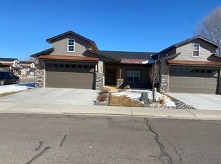 423 Stanford Ln, Montrose, CO 81401