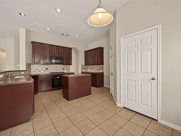 25918 Silver Timbers Ln — Photo 12