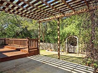 3rd image of 10528 Galsworthy Ln