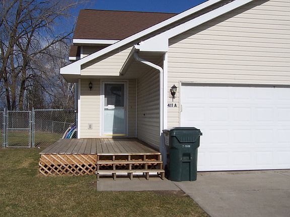 2nd image of 411A Dakota Ct N
