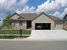 1st image of 608 Lexington Ln
