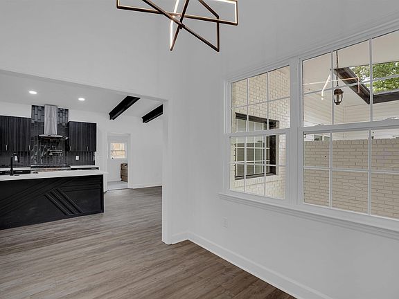 4th image of 316 Arbor Dr