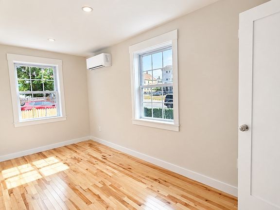 5th image of 17 Macarthur St #4