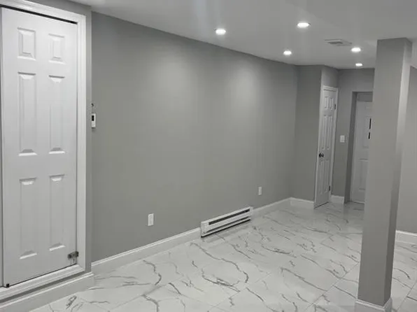 (undisclosed Address), Bronx, NY 10457