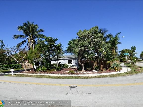 3rd image of 4381 SW 22nd Ct