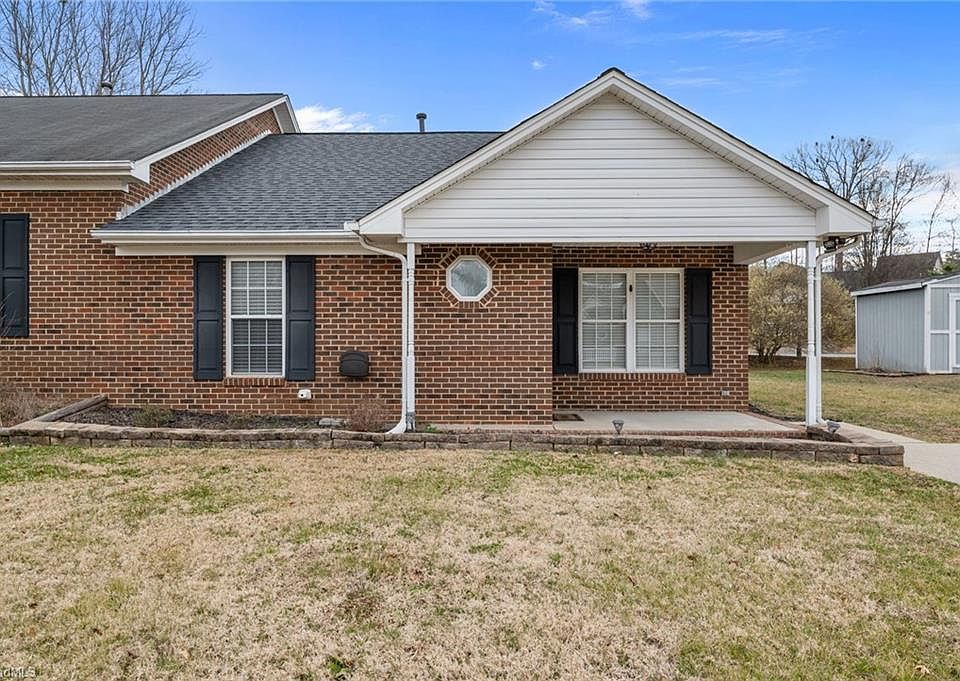 1st image of 205A Mallard Creek Dr