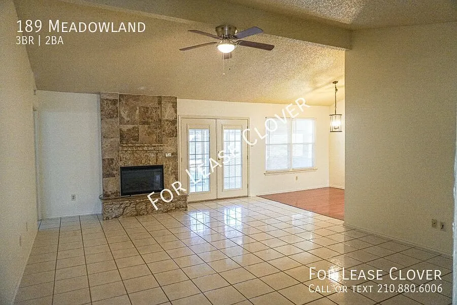 Photo 2 of 13 - 189 Meadowland - Universal City, TX Building Photo - 189 Meadowland