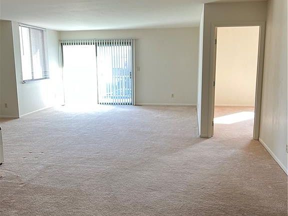 3rd image of 3101 Valerie Arms Dr #4