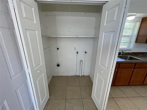 5th image of 1711 NE 71st St
