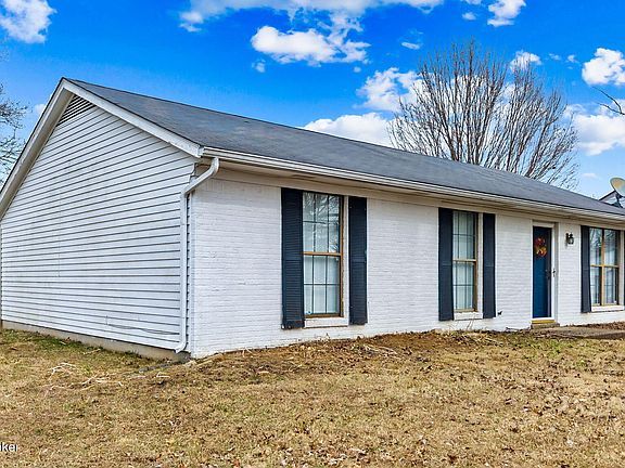 3rd image of 12117 Stroll Ct