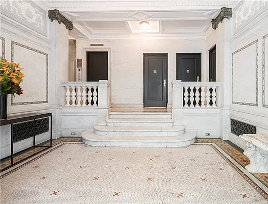 Sold by United Broking | media 13