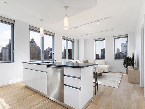 4th image of 554 54th St #24U