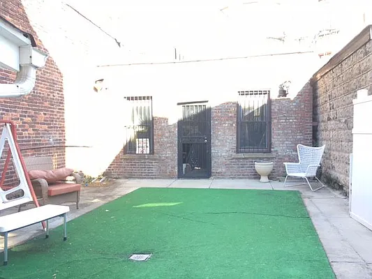 Rented by Lang Realty LLC | media 12