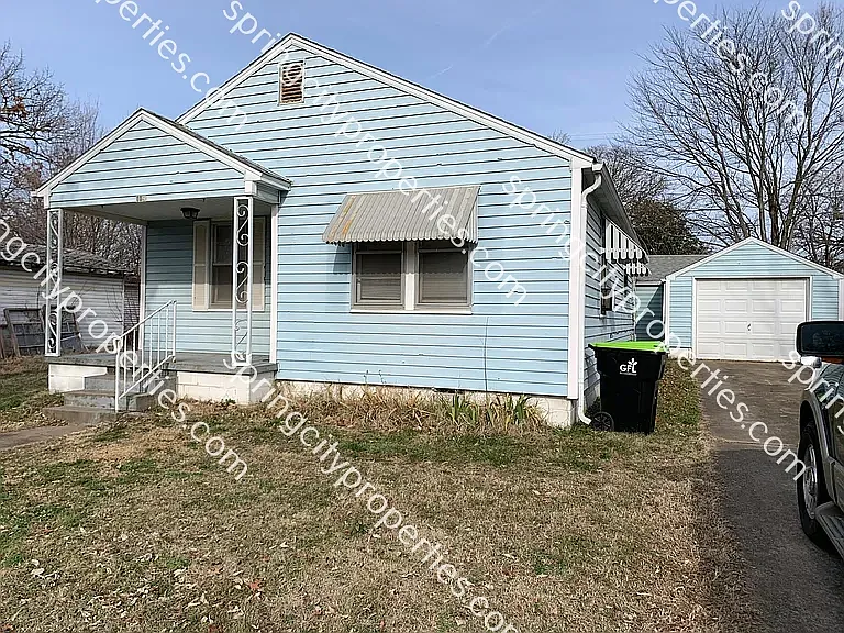 119 W Pine St — Photo 1