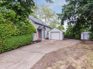 10923 NE Siskiyou St, Portland, OR