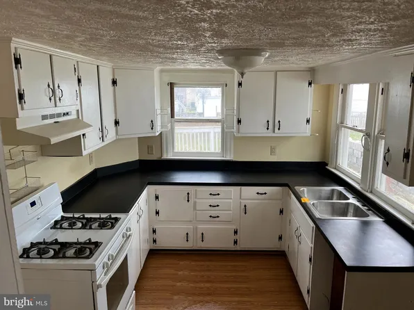 734 Maryland Ave, Martinsburg, WV 25401