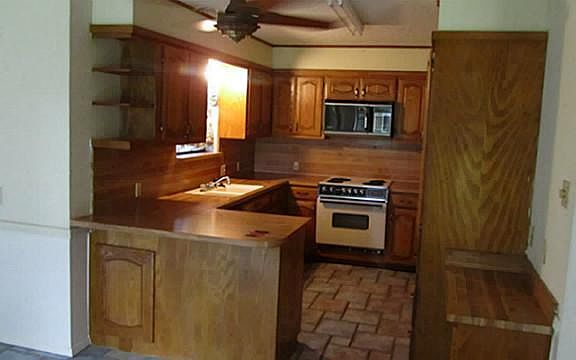 5th image of 6406 Circo Dr